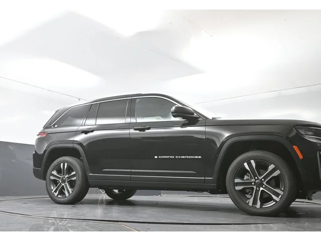 Nuevos JEEP GRAND CHEROKEE à Estados chez autogozo