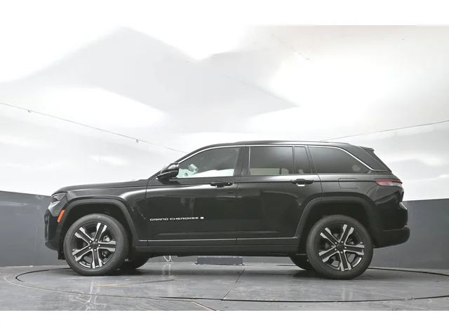 Nuevos JEEP GRAND CHEROKEE à Estados chez autogozo