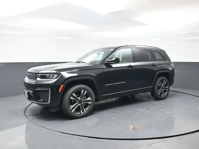 Nuevos JEEP GRAND CHEROKEE à Estados chez autogozo