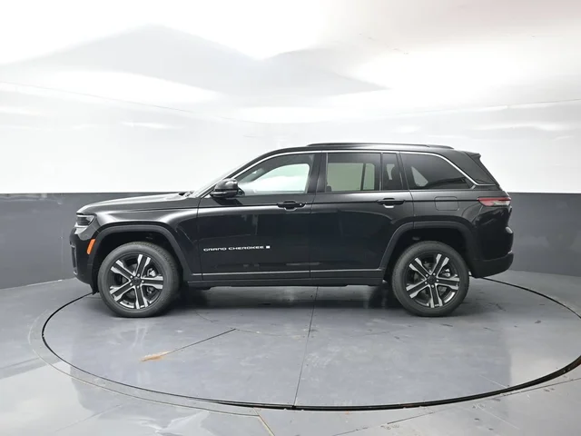 Nuevos JEEP GRAND CHEROKEE à Estados chez autogozo