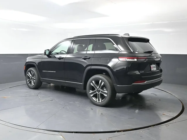 Nuevos JEEP GRAND CHEROKEE à Estados chez autogozo