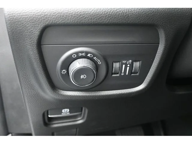 Nuevos JEEP GRAND CHEROKEE à Estados chez autogozo