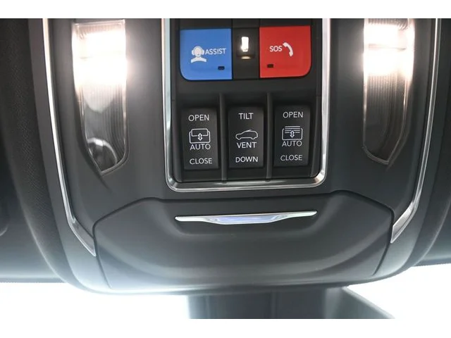 Nuevos JEEP GRAND CHEROKEE à Estados chez autogozo