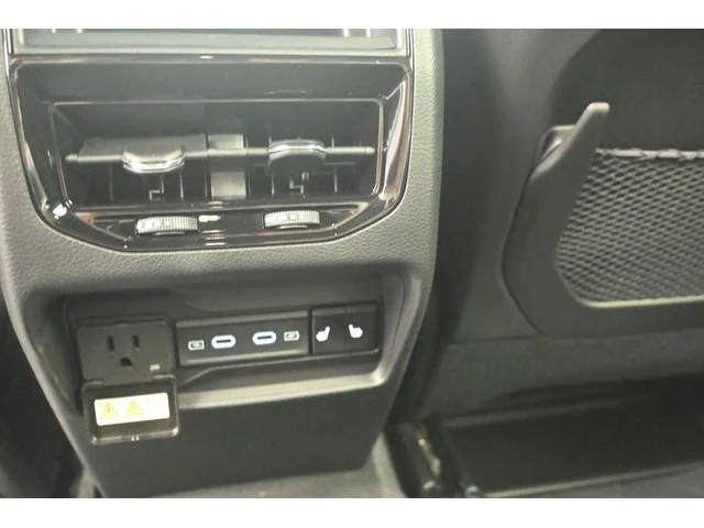 Nuevos JEEP GRAND CHEROKEE à Estados chez autogozo