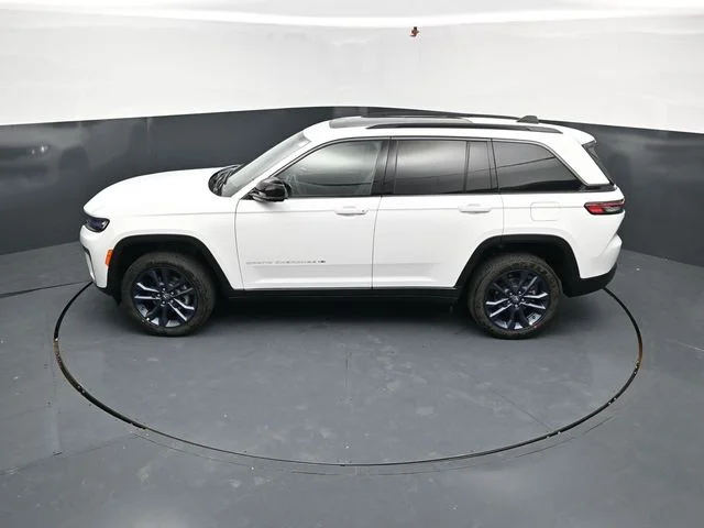 Nuevos JEEP GRAND CHEROKEE à Estados chez autogozo
