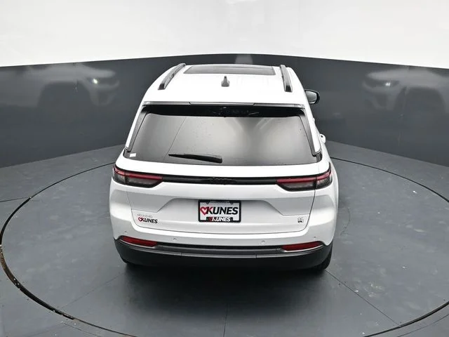 Nuevos JEEP GRAND CHEROKEE à Estados chez autogozo