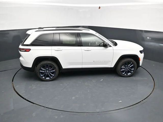 Nuevos JEEP GRAND CHEROKEE à Estados chez autogozo