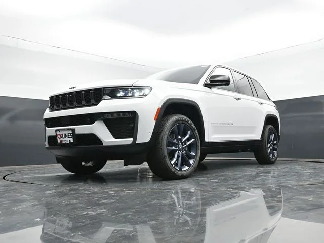 Nuevos JEEP GRAND CHEROKEE à Estados chez autogozo