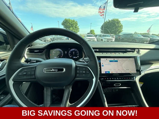 Nuevos JEEP GRAND CHEROKEE à Estados chez autogozo