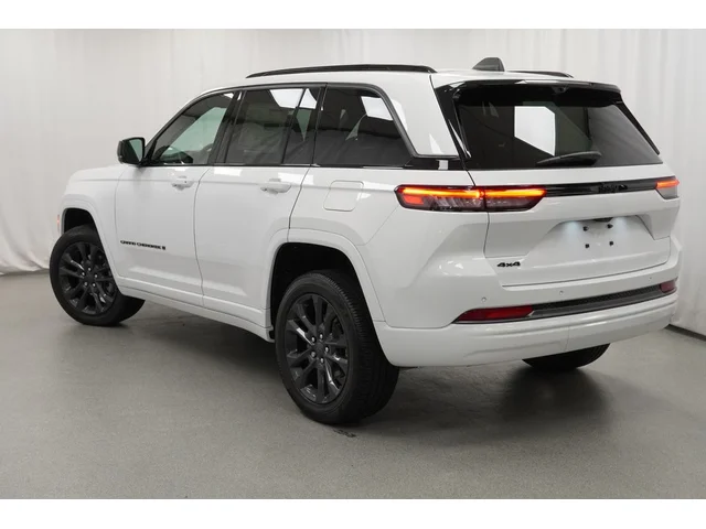 Nuevos JEEP GRAND CHEROKEE à Estados chez autogozo