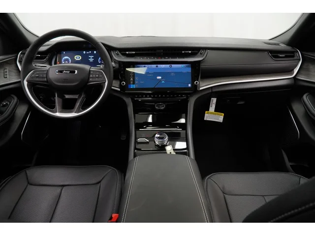 Nuevos JEEP GRAND CHEROKEE à Estados chez autogozo