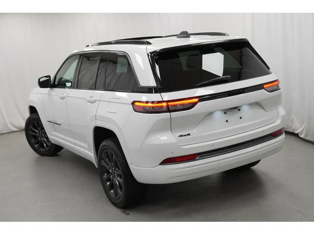 Nuevos JEEP GRAND CHEROKEE à Estados chez autogozo