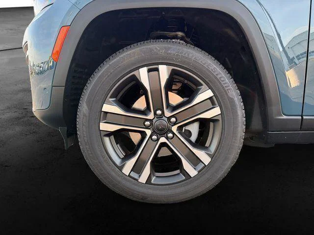 Nuevos JEEP GRAND CHEROKEE à Estados chez autogozo