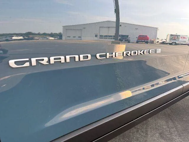 Nuevos JEEP GRAND CHEROKEE à Estados chez autogozo