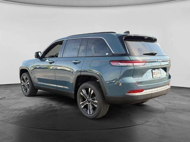 Nuevos JEEP GRAND CHEROKEE à Estados chez autogozo