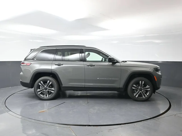 Nuevos JEEP GRAND CHEROKEE à Estados chez autogozo