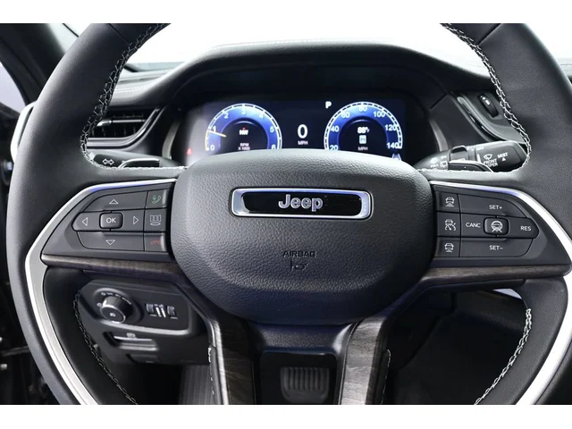 Nuevos JEEP GRAND CHEROKEE à Estados chez autogozo