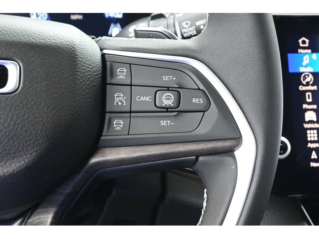 Nuevos JEEP GRAND CHEROKEE à Estados chez autogozo