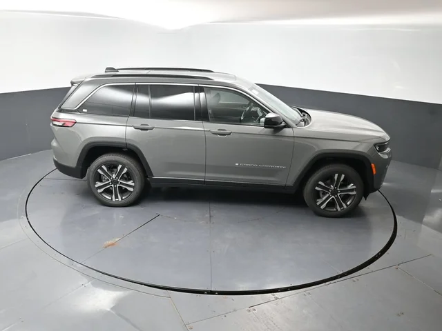 Nuevos JEEP GRAND CHEROKEE à Estados chez autogozo
