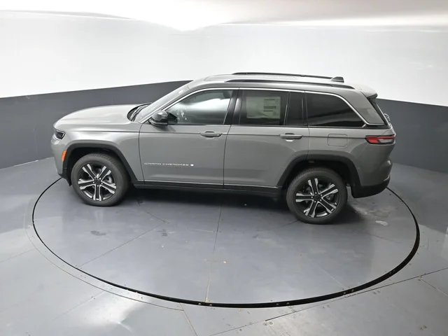 Nuevos JEEP GRAND CHEROKEE à Estados chez autogozo