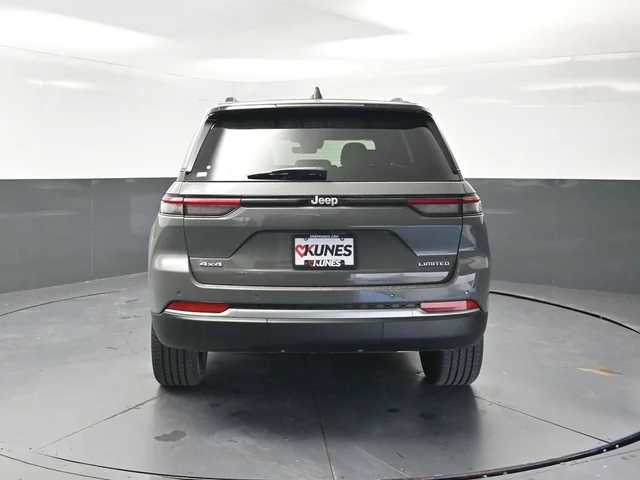 Nuevos JEEP GRAND CHEROKEE à Estados chez autogozo
