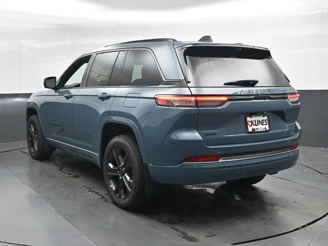 Nuevos JEEP GRAND CHEROKEE à Estados chez autogozo