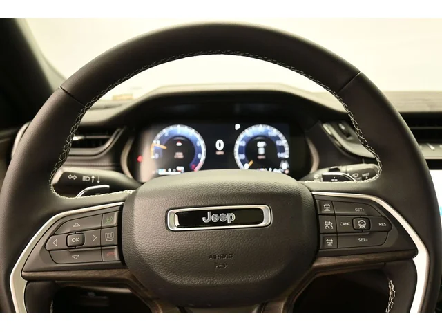 Nuevos JEEP GRAND CHEROKEE à Estados chez autogozo