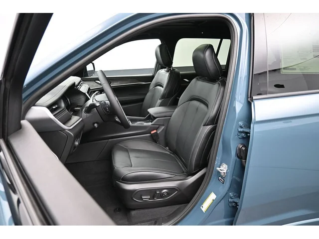 Nuevos JEEP GRAND CHEROKEE à Estados chez autogozo