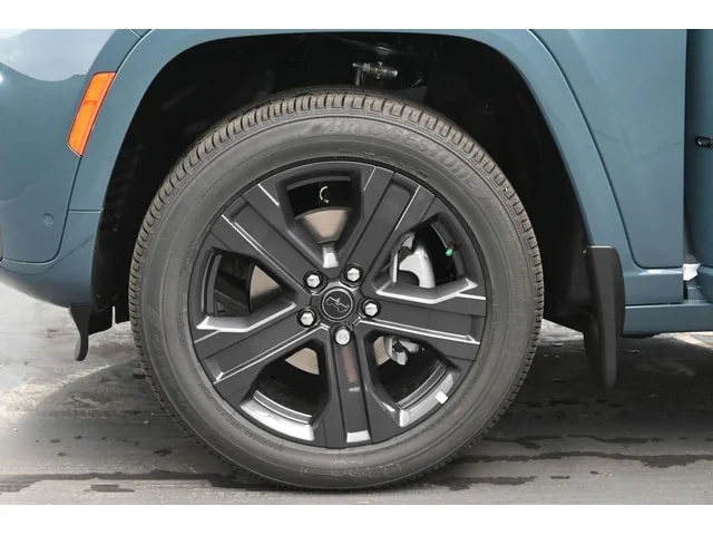 Nuevos JEEP GRAND CHEROKEE à Estados chez autogozo