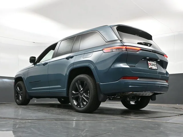 Nuevos JEEP GRAND CHEROKEE à Estados chez autogozo