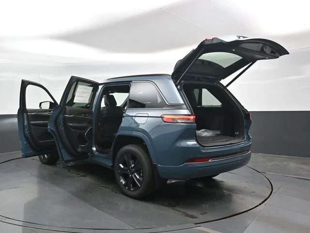 Nuevos JEEP GRAND CHEROKEE à Estados chez autogozo