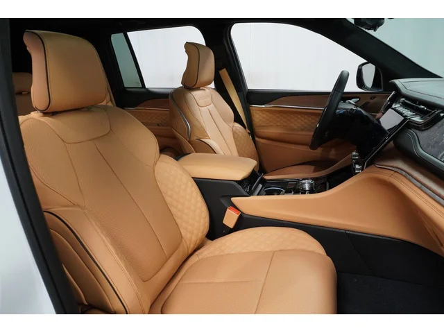 Nuevos JEEP GRAND CHEROKEE à Estados chez autogozo