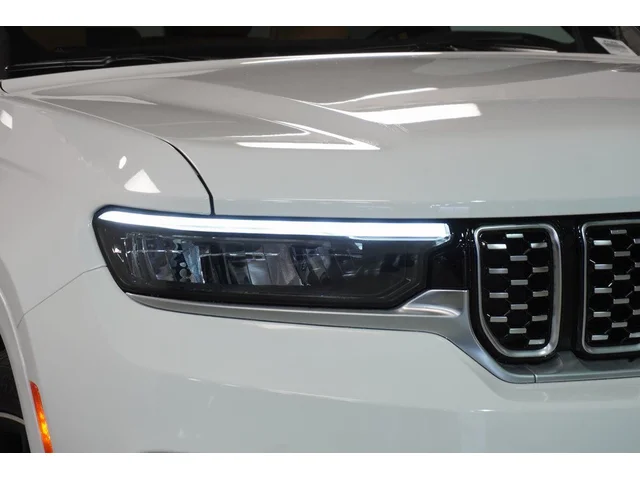 Nuevos JEEP GRAND CHEROKEE à Estados chez autogozo