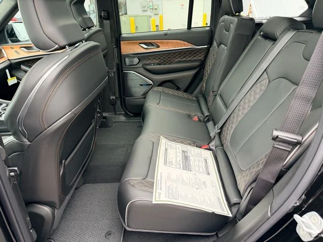 Nuevos JEEP GRAND CHEROKEE à Estados chez autogozo