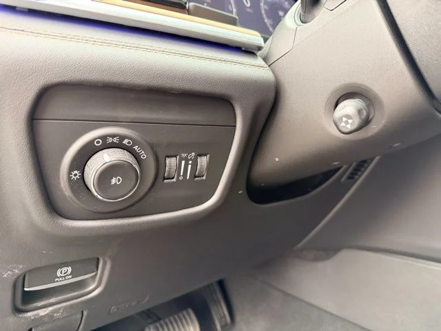 Nuevos JEEP GRAND CHEROKEE à Estados chez autogozo