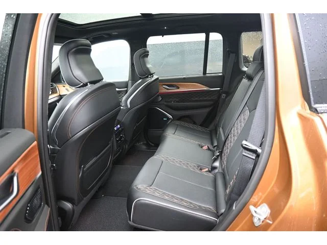 Nuevos JEEP GRAND CHEROKEE à Estados chez autogozo