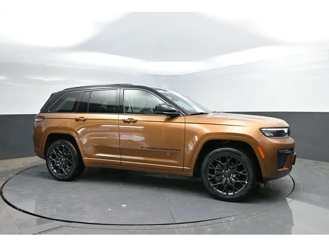 Nuevos JEEP GRAND CHEROKEE à Estados chez autogozo