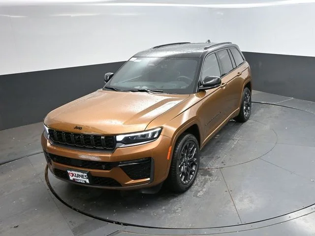Nuevos JEEP GRAND CHEROKEE à Estados chez autogozo