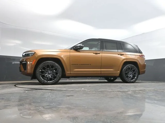Nuevos JEEP GRAND CHEROKEE à Estados chez autogozo