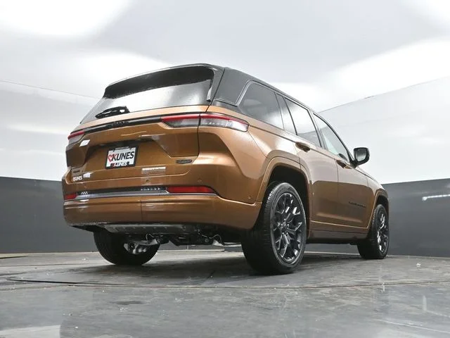 Nuevos JEEP GRAND CHEROKEE à Estados chez autogozo