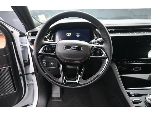 Nuevos JEEP GRAND CHEROKEE à Estados chez autogozo