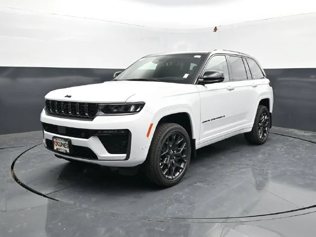 Nuevos JEEP GRAND CHEROKEE à Estados chez autogozo