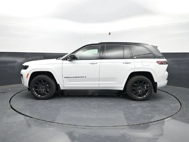 Nuevos JEEP GRAND CHEROKEE à Estados chez autogozo