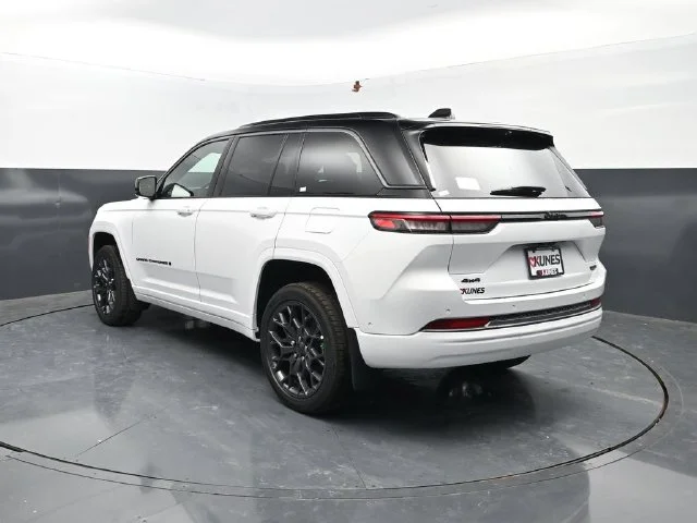 Nuevos JEEP GRAND CHEROKEE à Estados chez autogozo