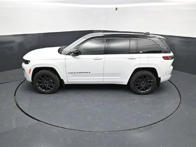 Nuevos JEEP GRAND CHEROKEE à Estados chez autogozo