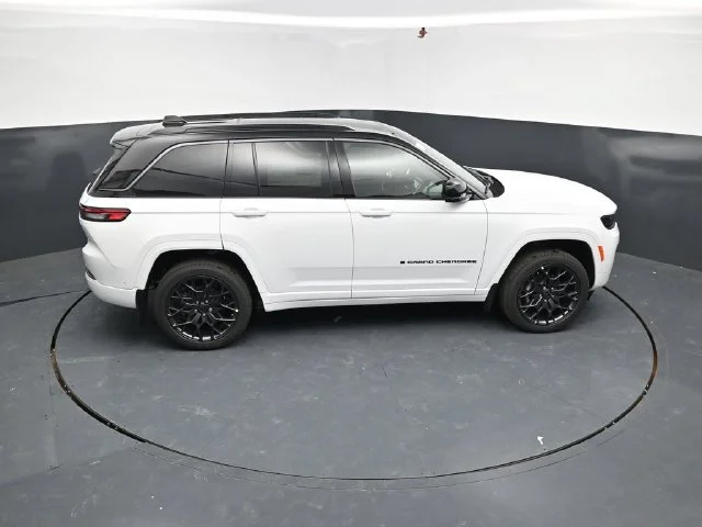 Nuevos JEEP GRAND CHEROKEE à Estados chez autogozo