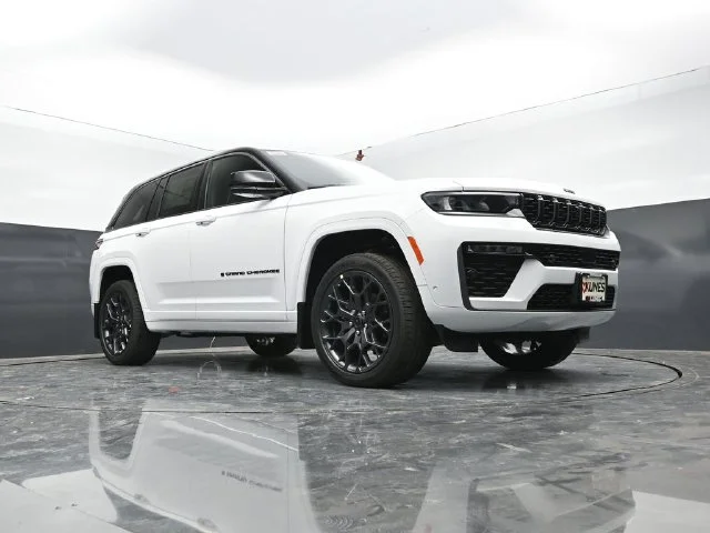 Nuevos JEEP GRAND CHEROKEE à Estados chez autogozo