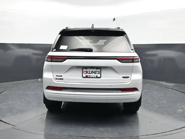 Nuevos JEEP GRAND CHEROKEE à Estados chez autogozo