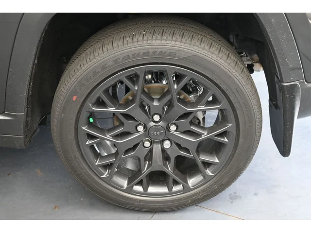 Nuevos JEEP GRAND CHEROKEE à Estados chez autogozo