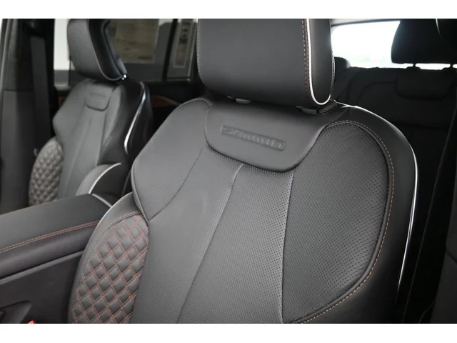 Nuevos JEEP GRAND CHEROKEE à Estados chez autogozo